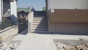 NAKKASEVLER SİTESİ ANDEZİT TAS İLE OZEL VİLLA CEVRE DUZENLEMESİ